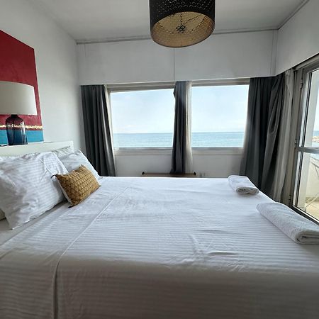 2Br Seafront Apt In City Center With Community Pool Larnaca Extérieur photo